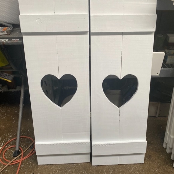 Cut out shutters - Picture 3 of 3